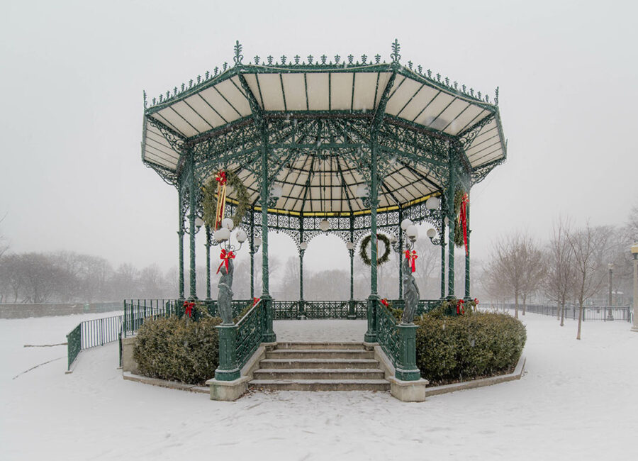 Lincoln Square Chicago Holiday
