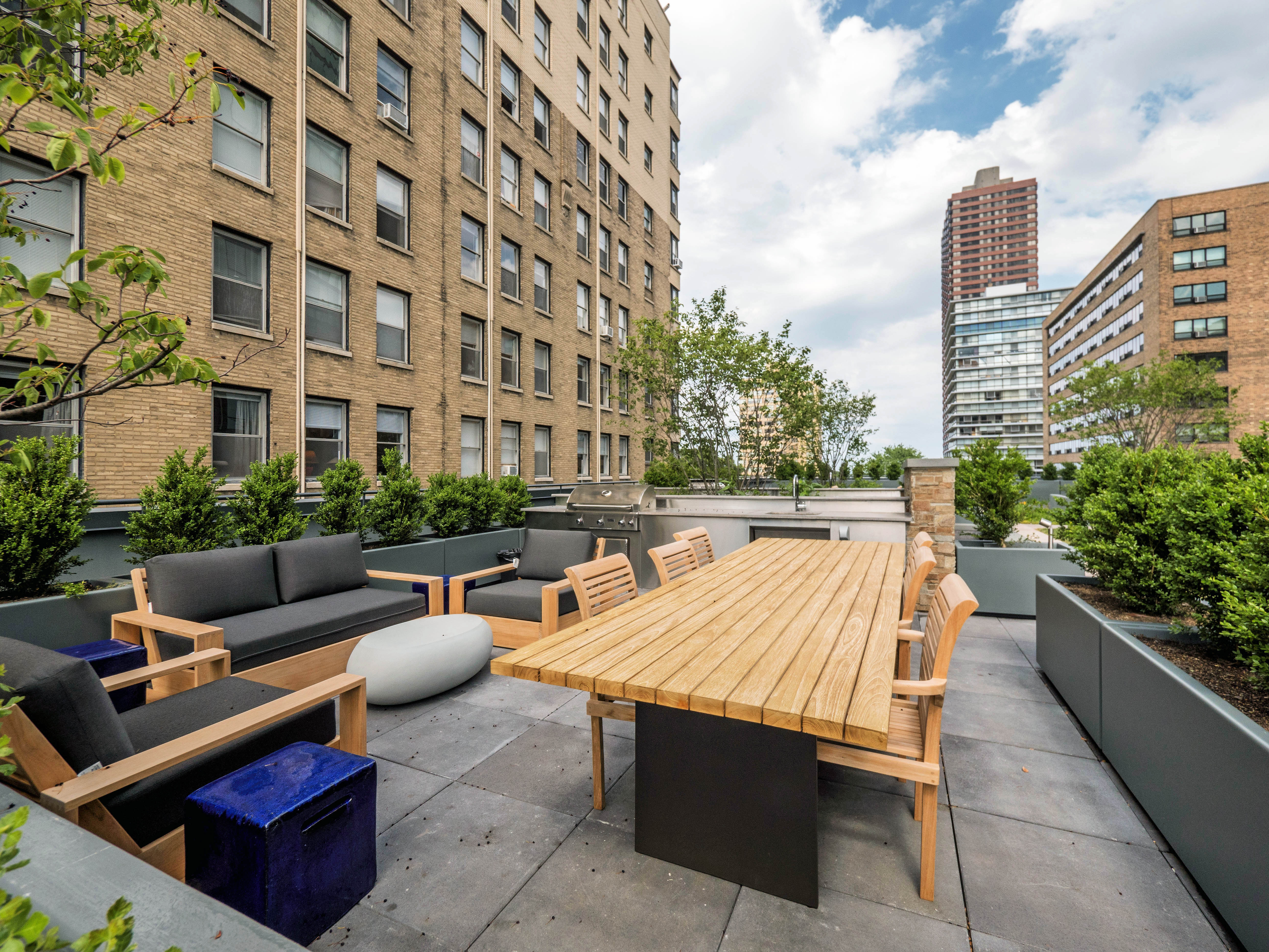 2950 North Sheridan Deck 4