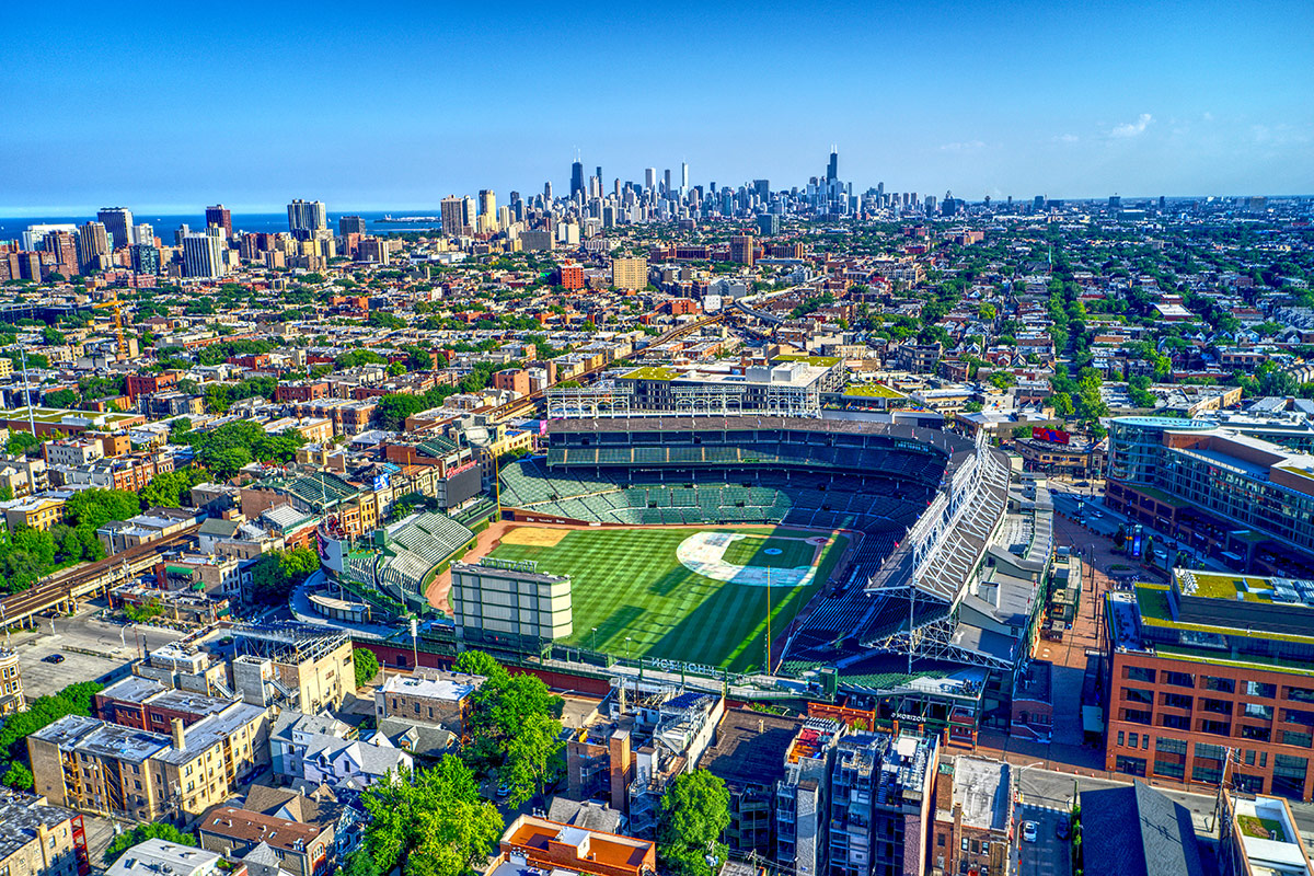Skyline view of Chicago from Wrigleyville to Downtown of Chicago 